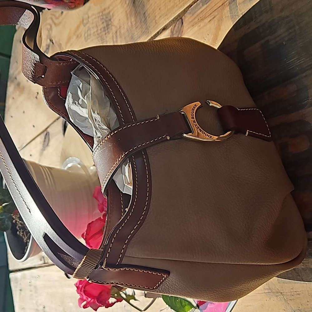 Dooney Burke purse tan brown
